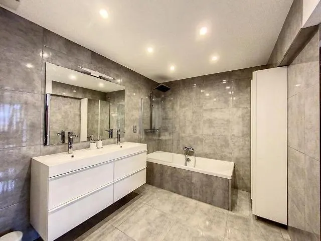 פרנקפורט 3 Zimmer, 3 Bath Marion Apartment