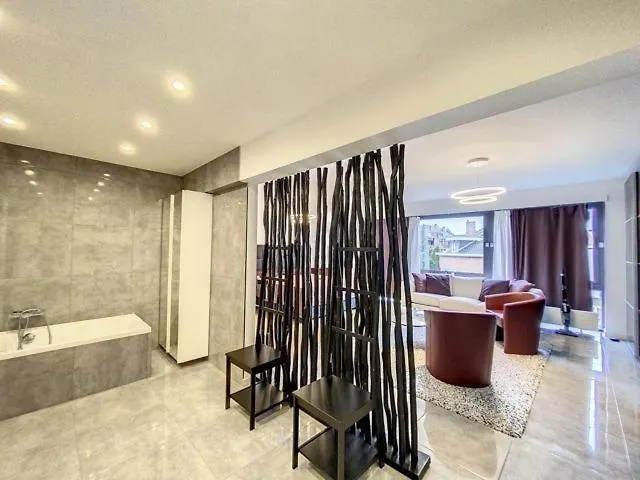 פרנקפורט 3 Zimmer, 3 Bath Marion Apartment